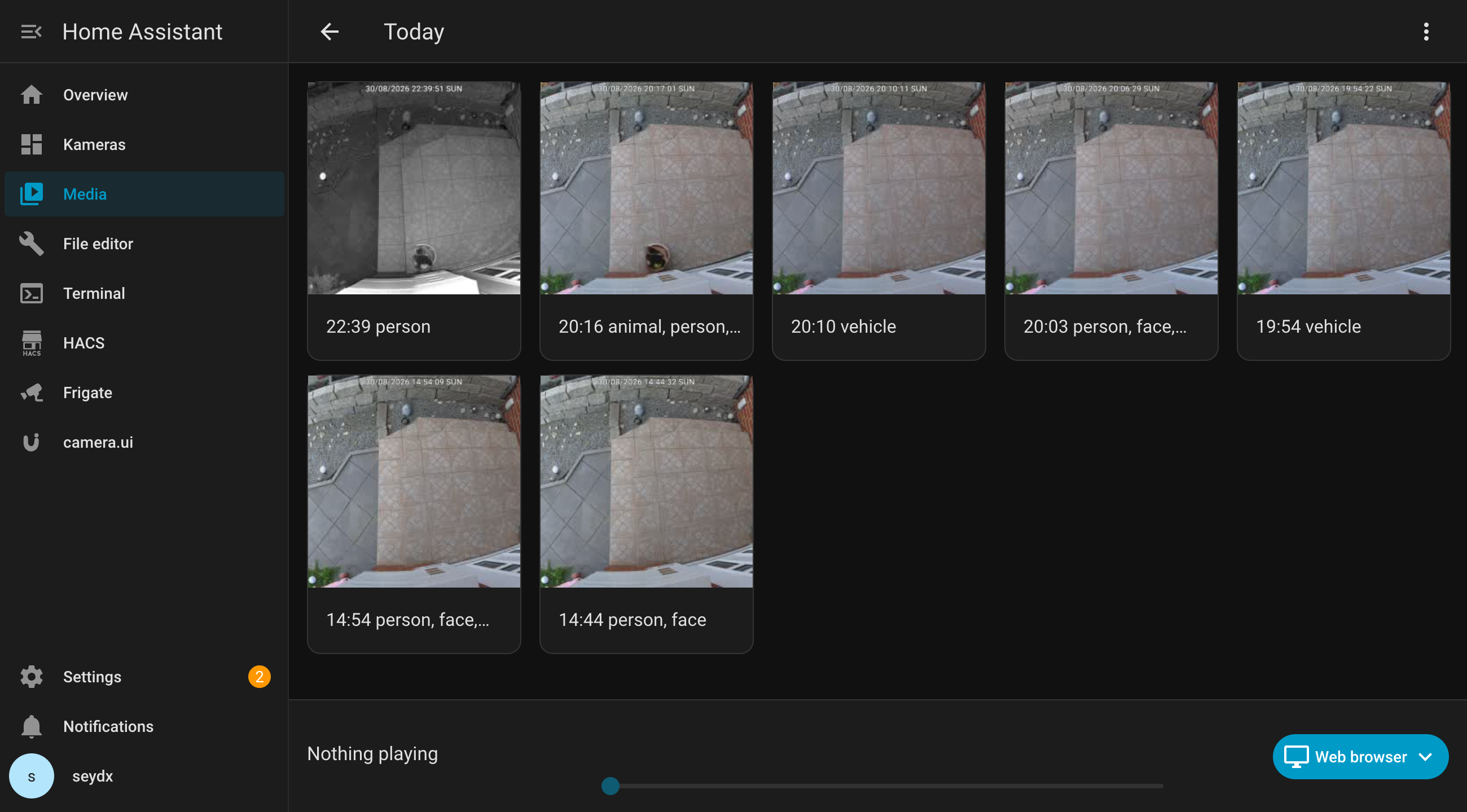 The media browser showing one day of events with thumbnails